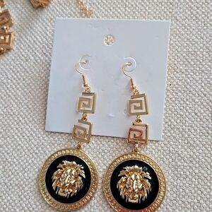 NWT fashion statement earrings.